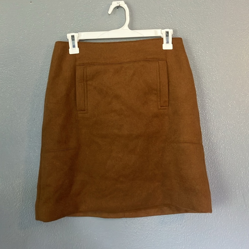 Thick NWT skirt